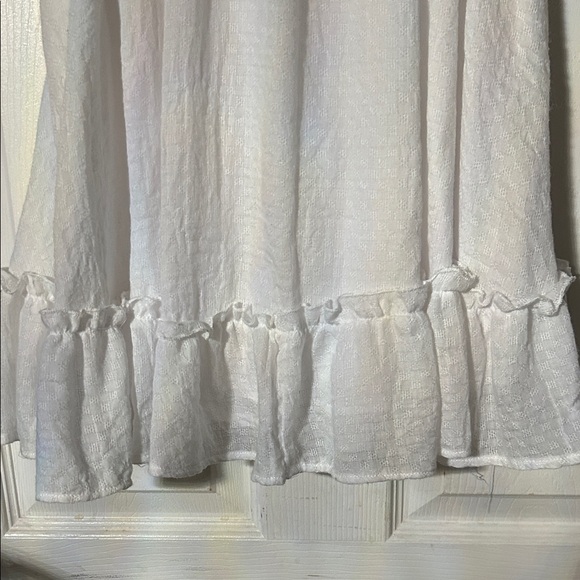 Dainty Hooligan Elegant White Textured Dress - Picture 5 of 7